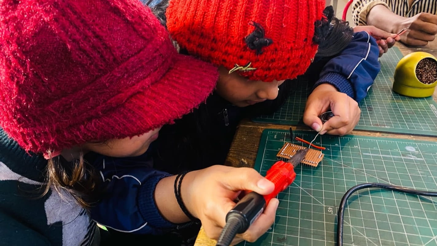 Students at MakersBox Nook